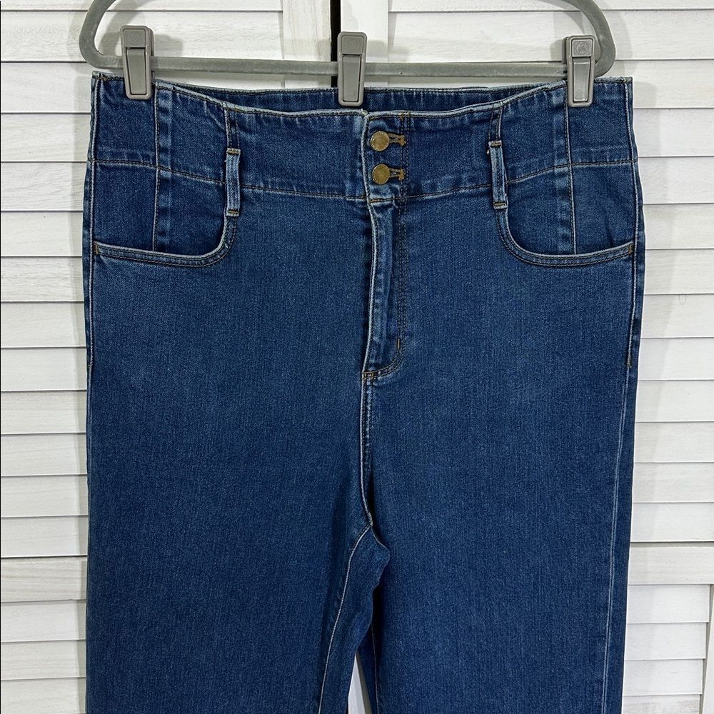 Ann Taylor High Waisted Easy Care Straight Jeans Size 14 #1 - Picture 4 of 12